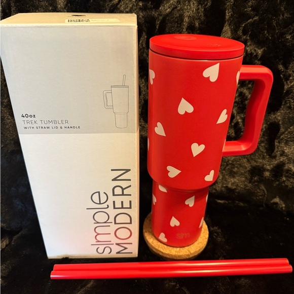 Simple Modern 40oz Valentine’s Limited Edition Red W/ White Hearts Tumbler - Picture 1 of 8